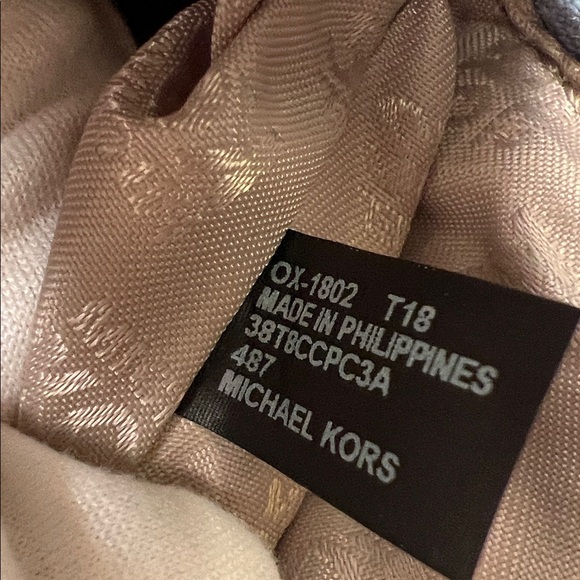 Michael Kors Light Blue Jet Set Travel Medium Signature Logo Dome Crossbody Bag - Picture 15 of 17